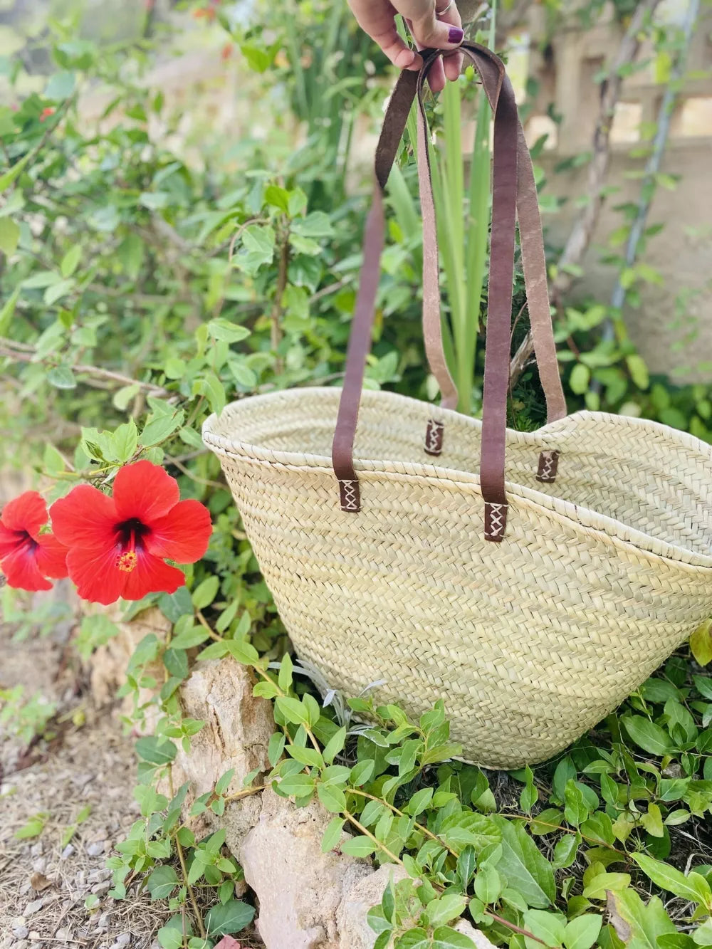 Palm basket with long leather handle