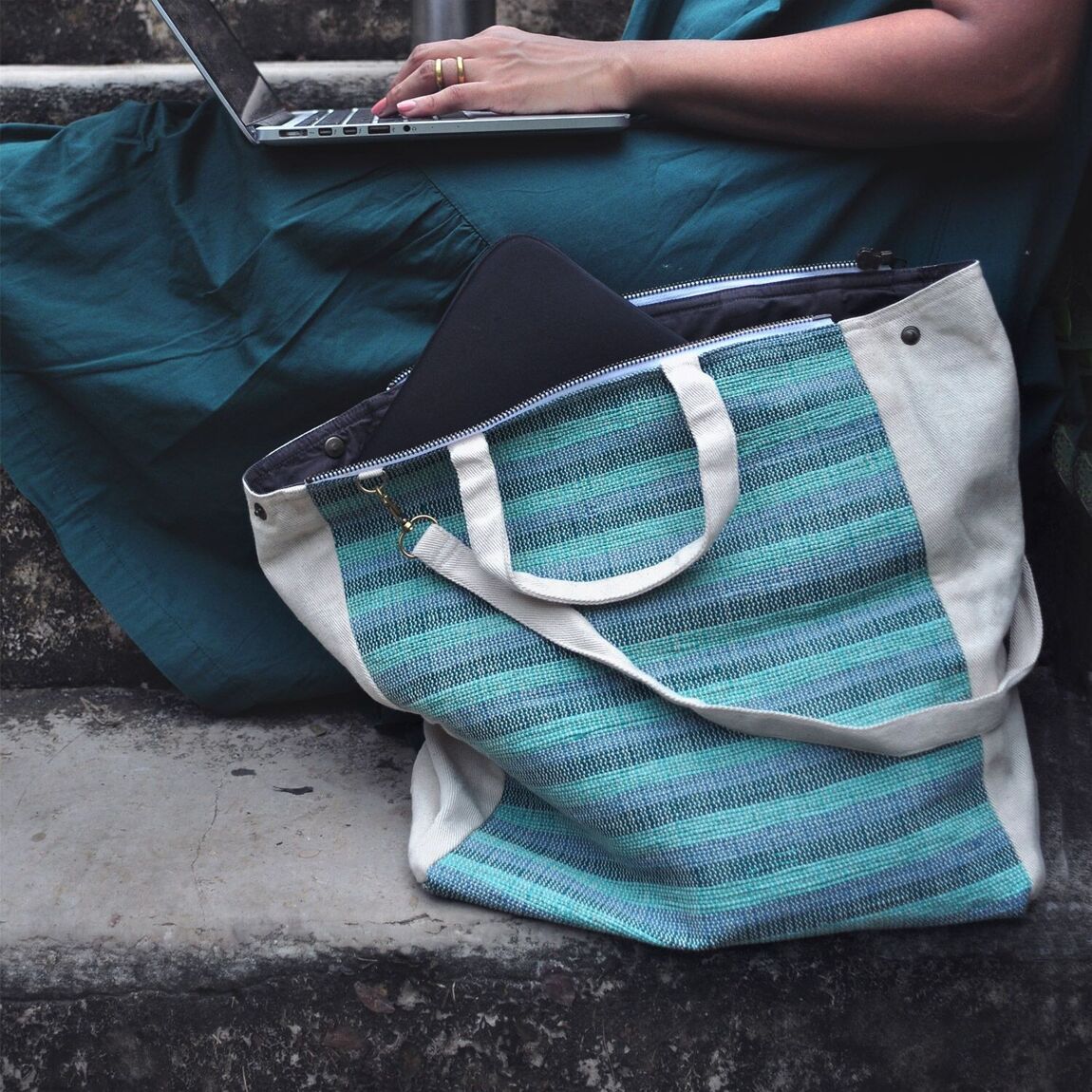 Vegan Everyday Shoulder Bag - Reha