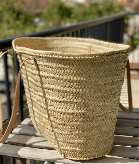 Palm basket with long leather handle